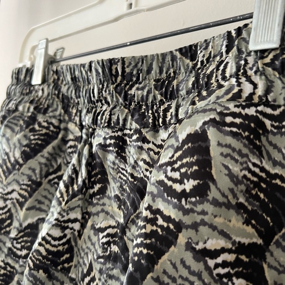 Acne Studios - RYDER BERM PRT PSS16 cupro patterned shorts - Picture 3 of 7